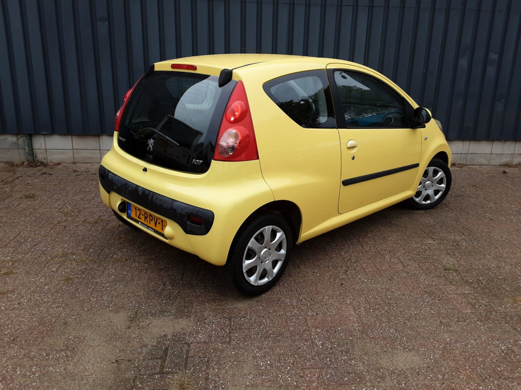 Peugeot 107