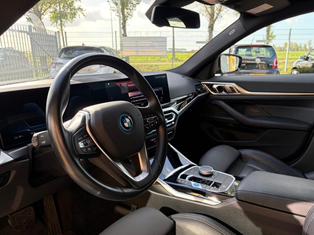 BMW I4
