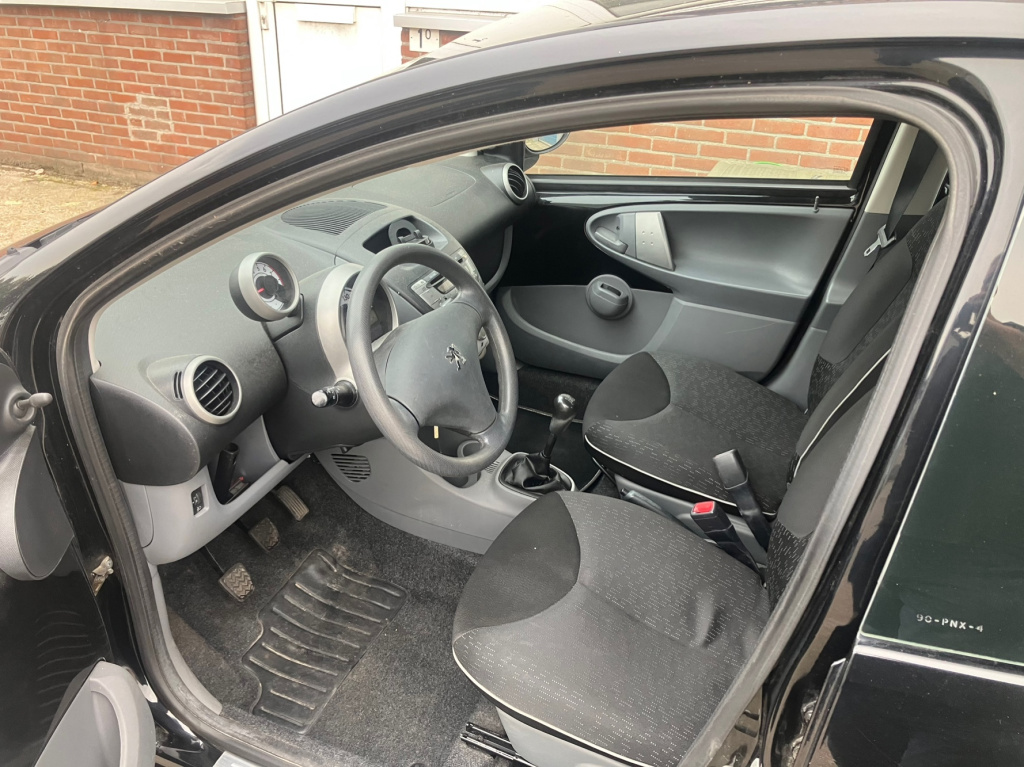 Peugeot 107