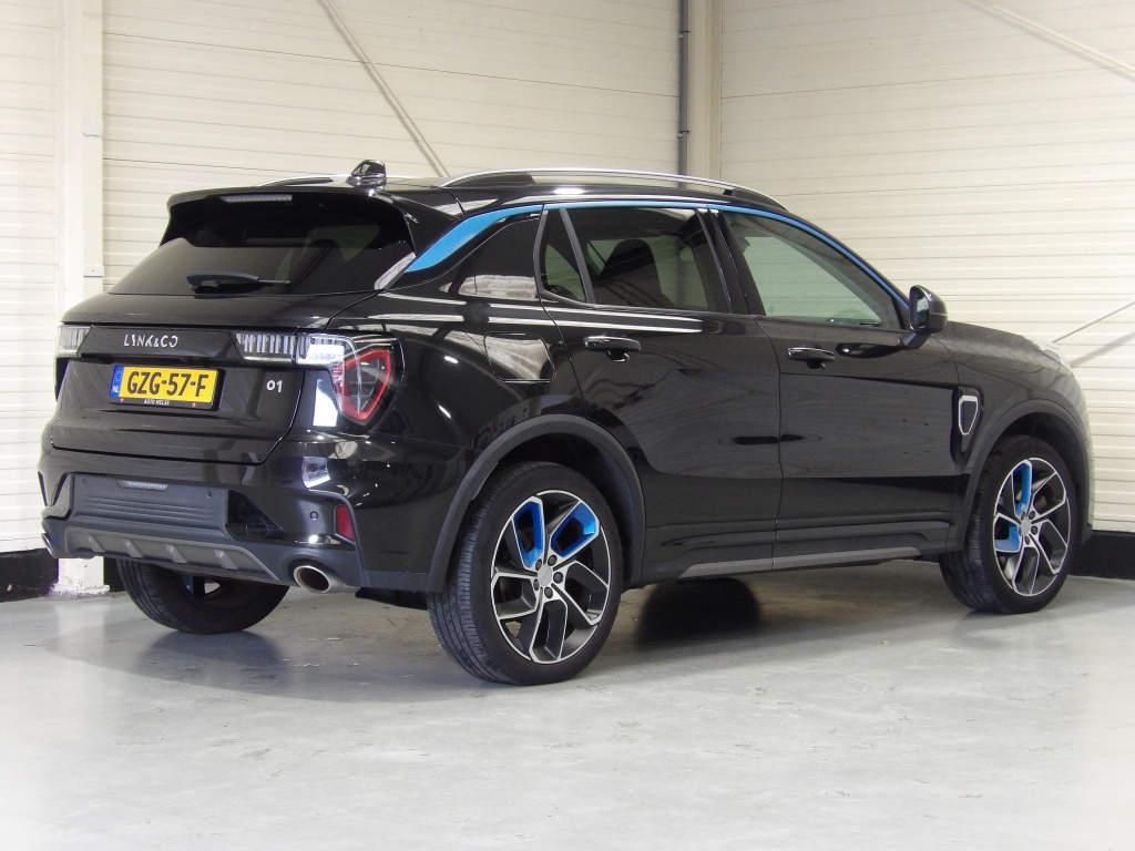 Lynk & Co 01