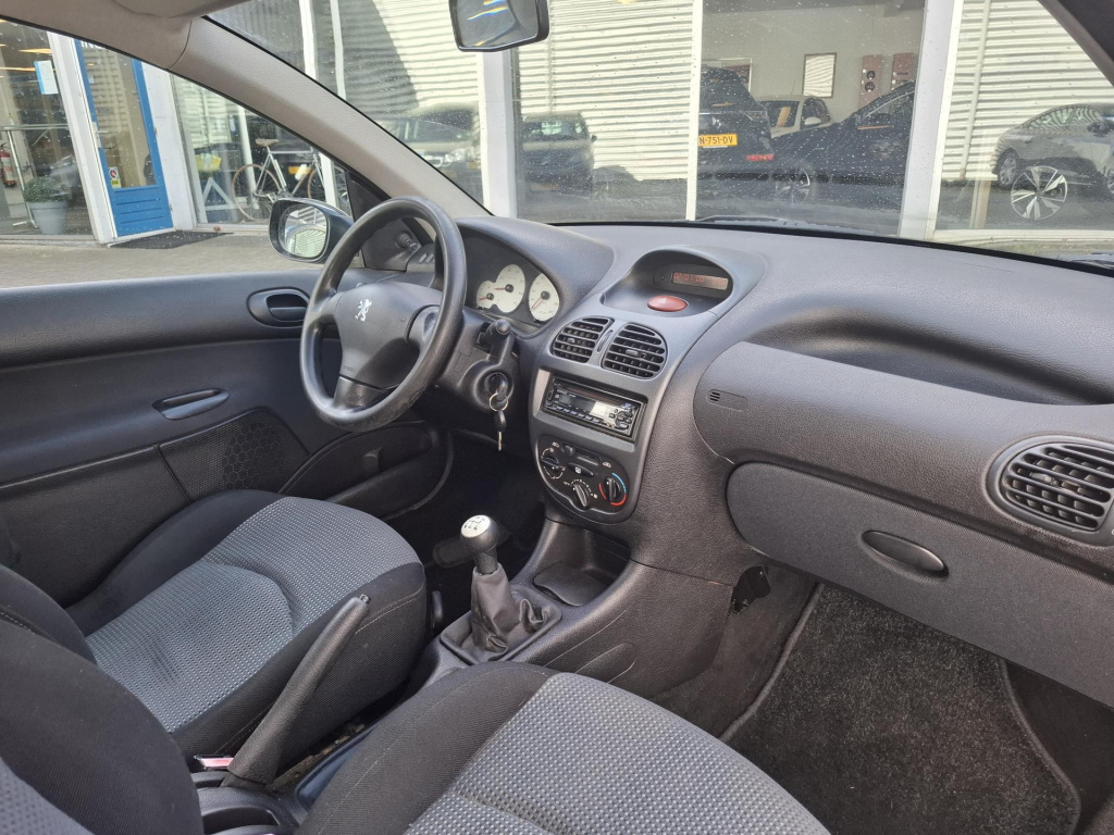 Peugeot 206