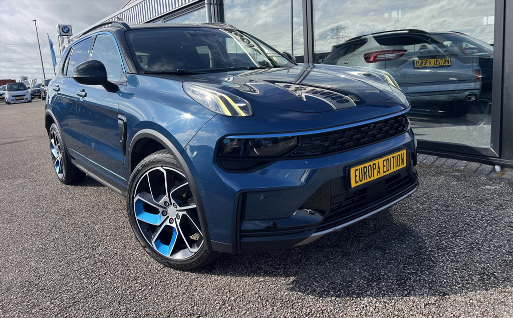 Lynk & Co 01