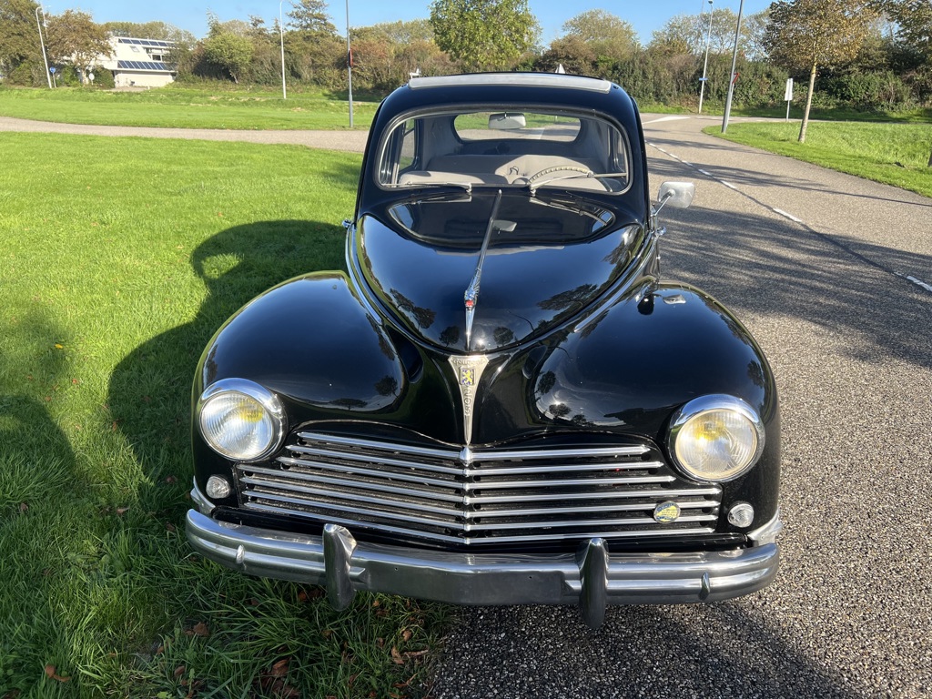 Peugeot 203