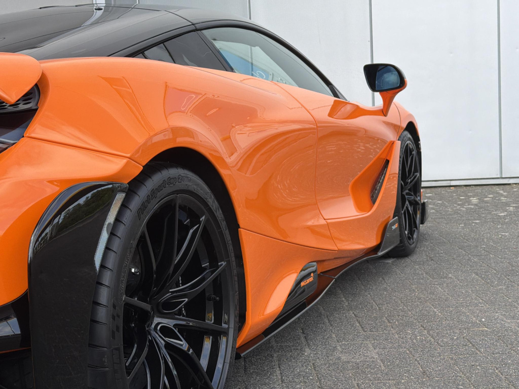 Mclaren 765lt