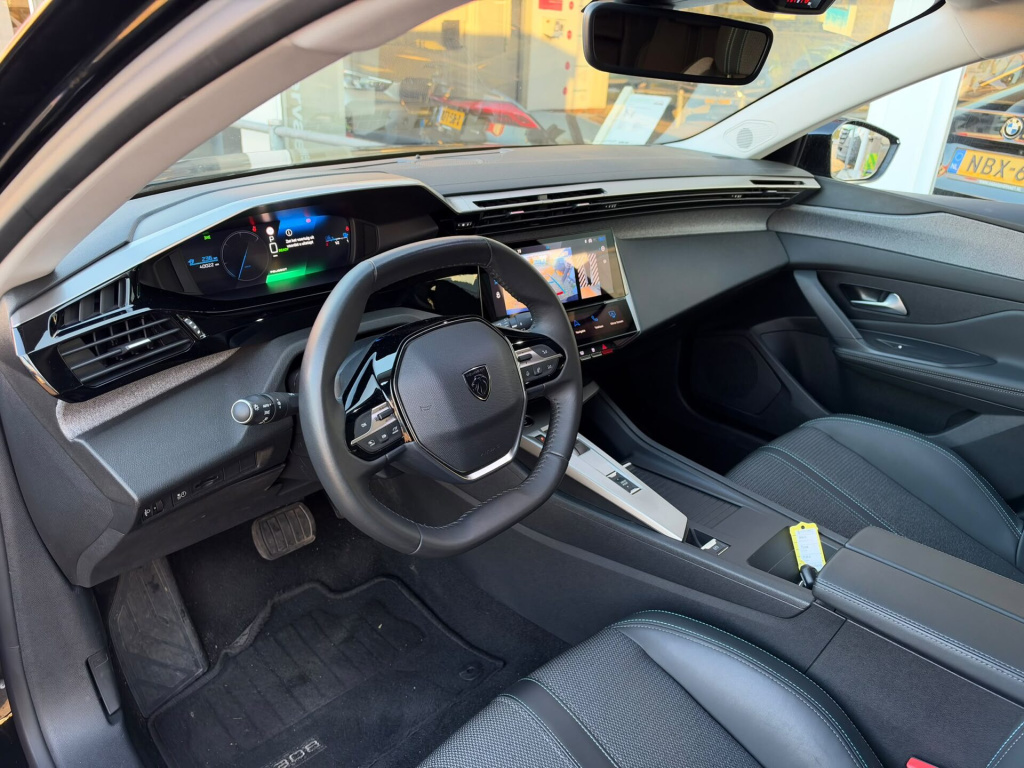 Peugeot E-308