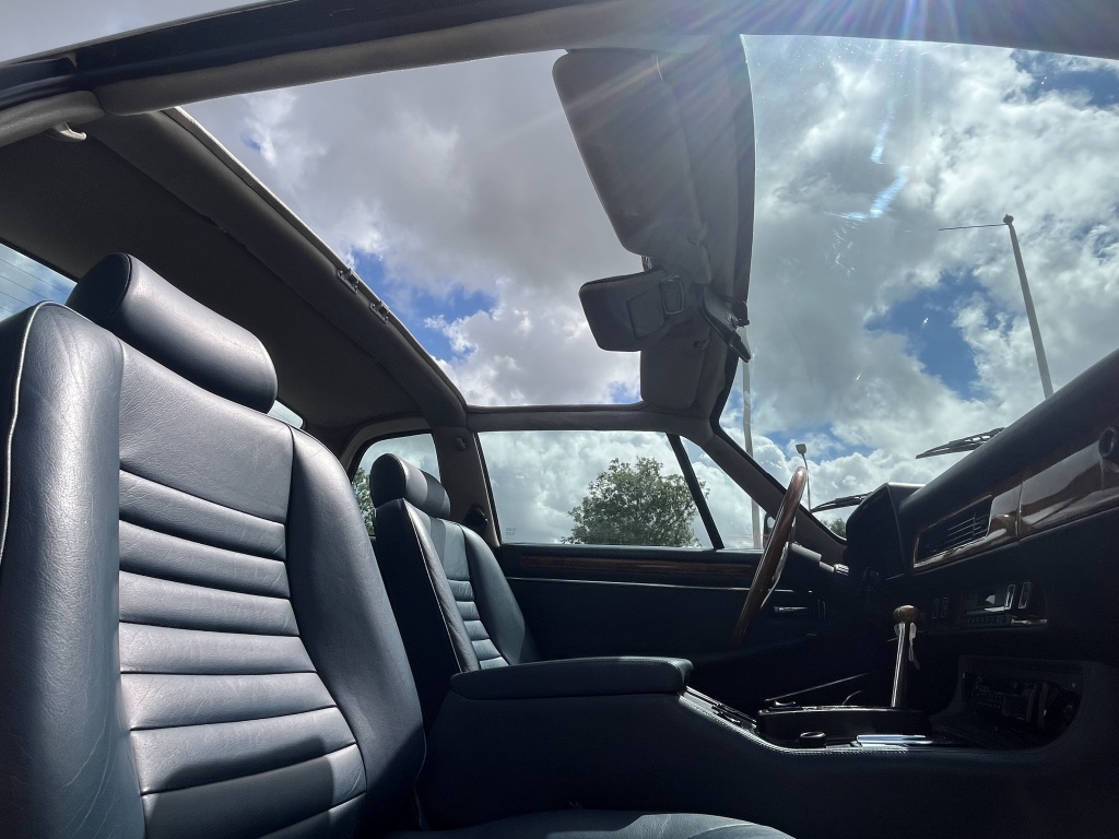 Jaguar Xj