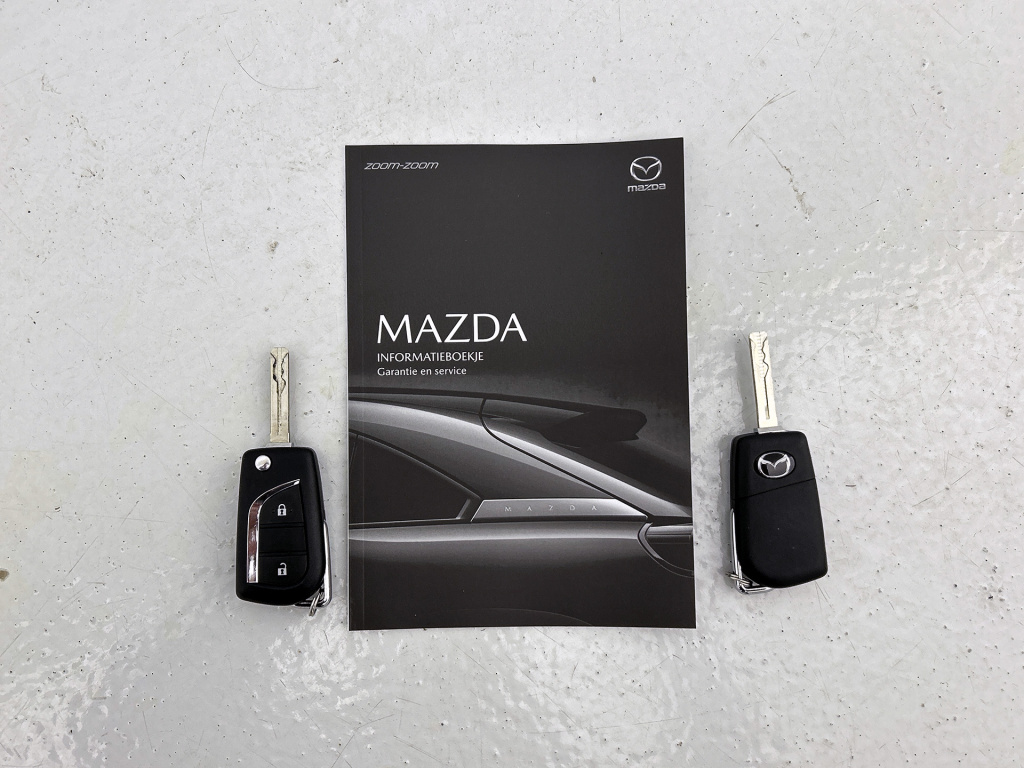 Mazda 2 Hybrid