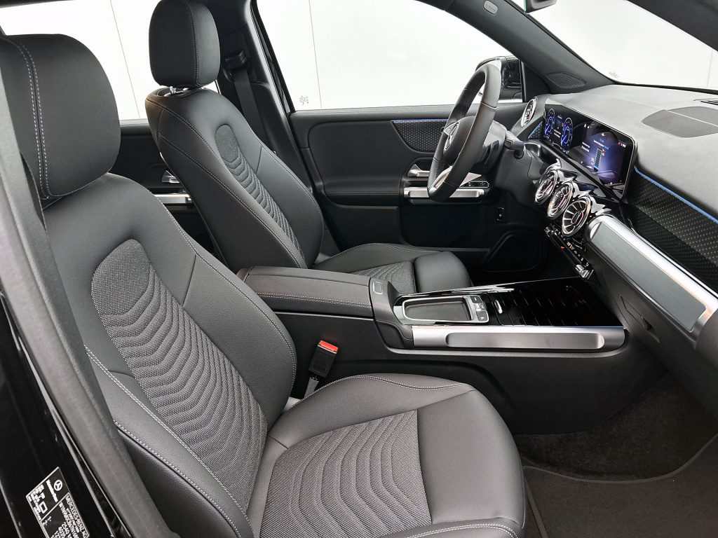 Mercedes-Benz Eqb