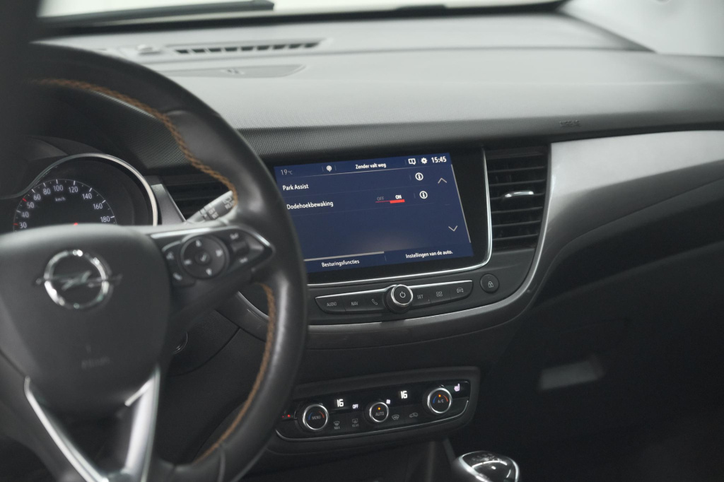 Opel Crossland X