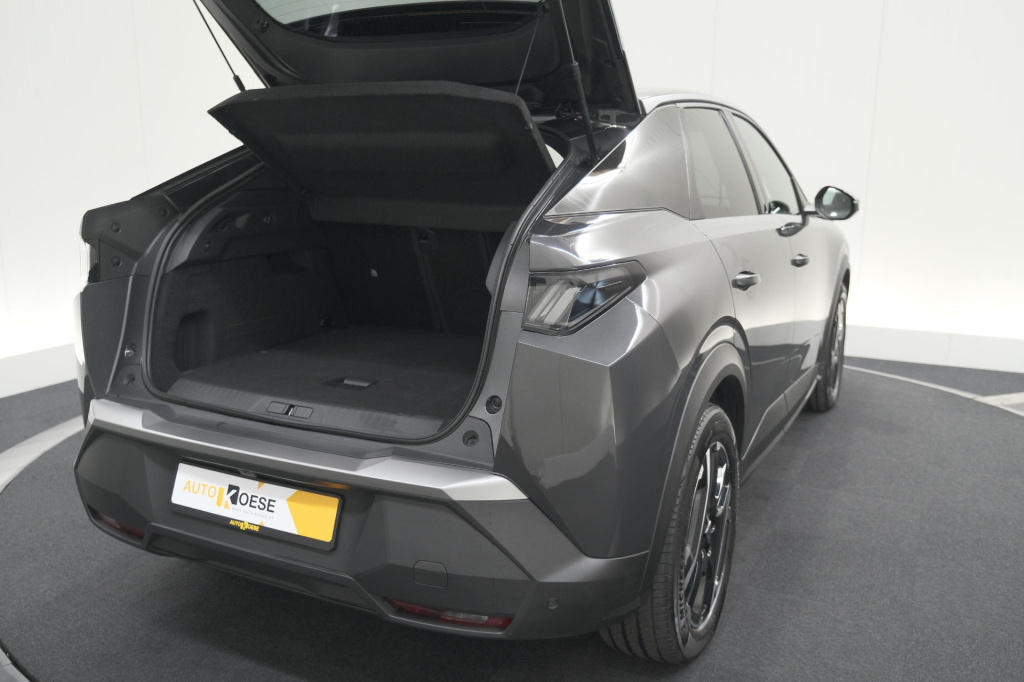 Peugeot E-3008