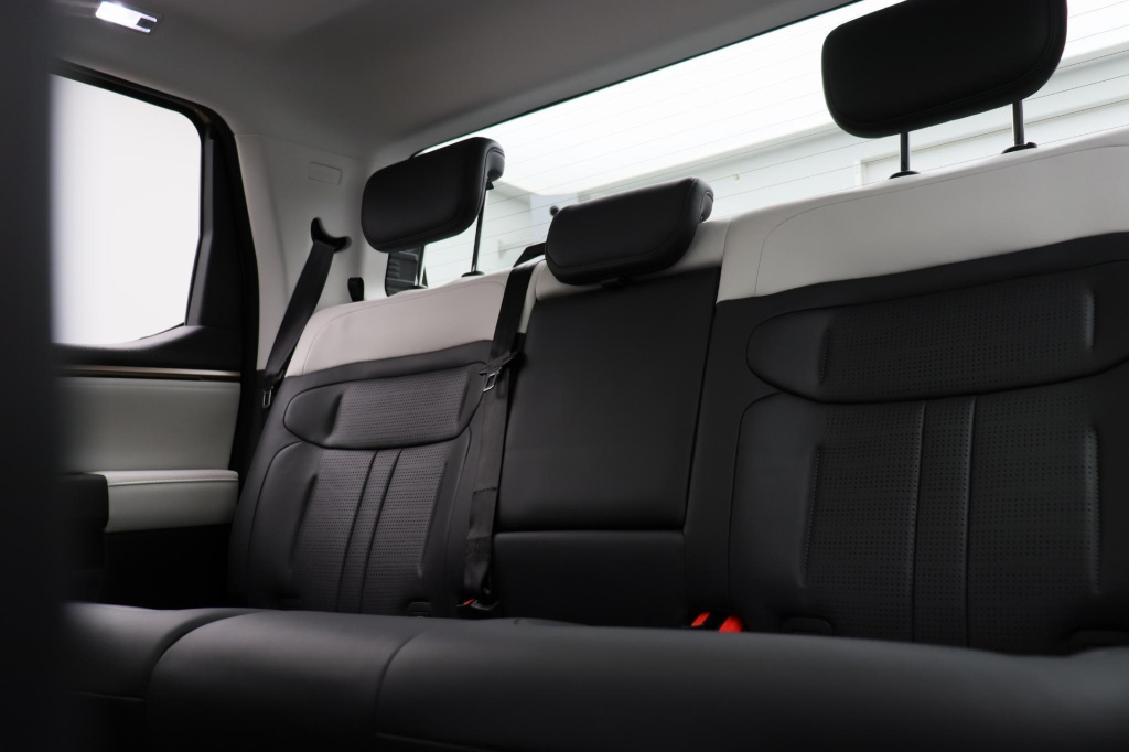 Maxus Eterron 9