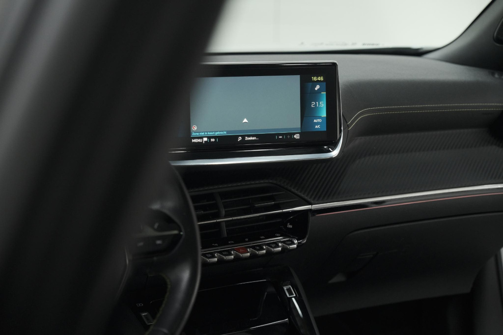Peugeot E-2008