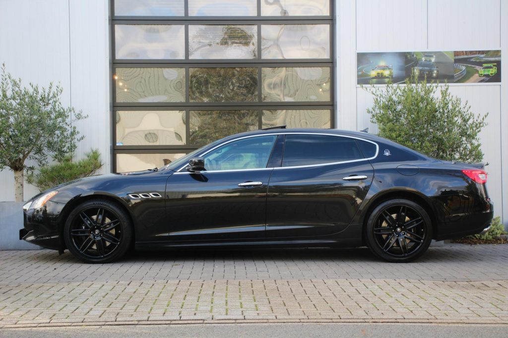 Maserati Quattroporte