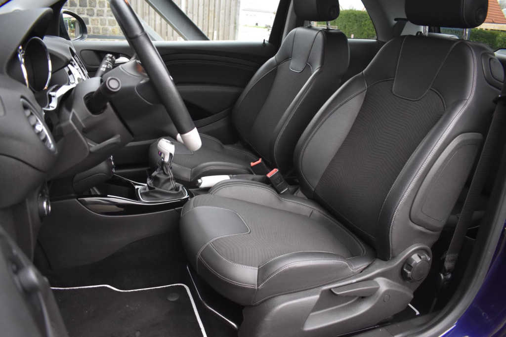 Opel Adam