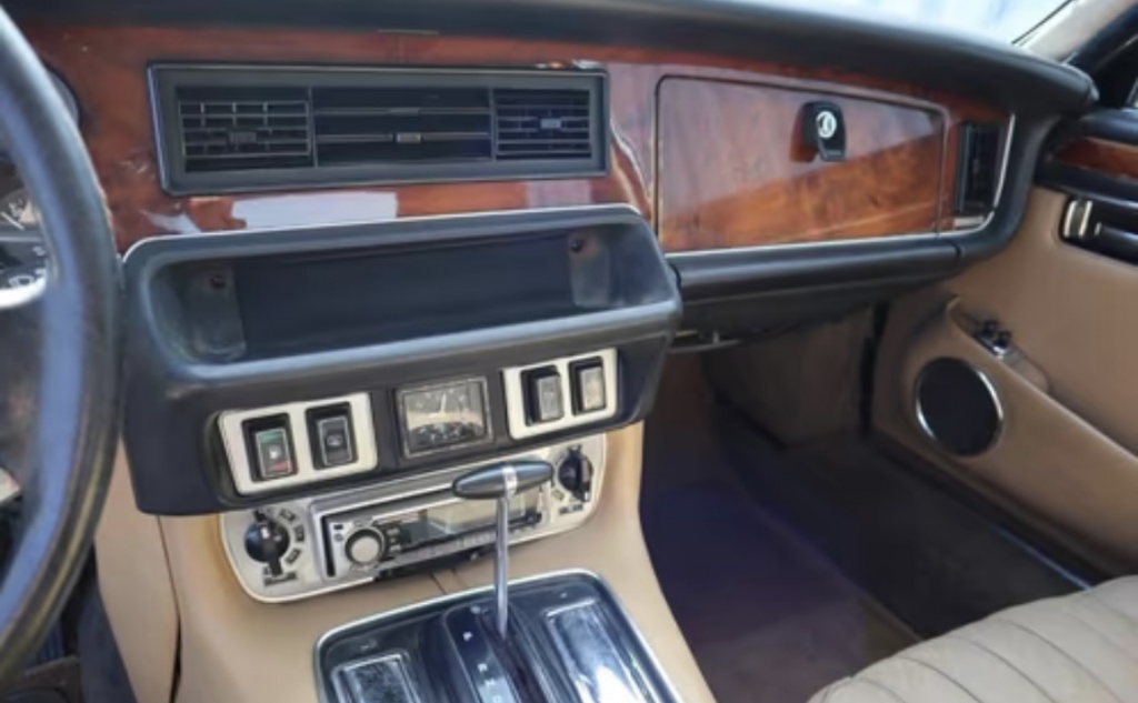Jaguar Xj