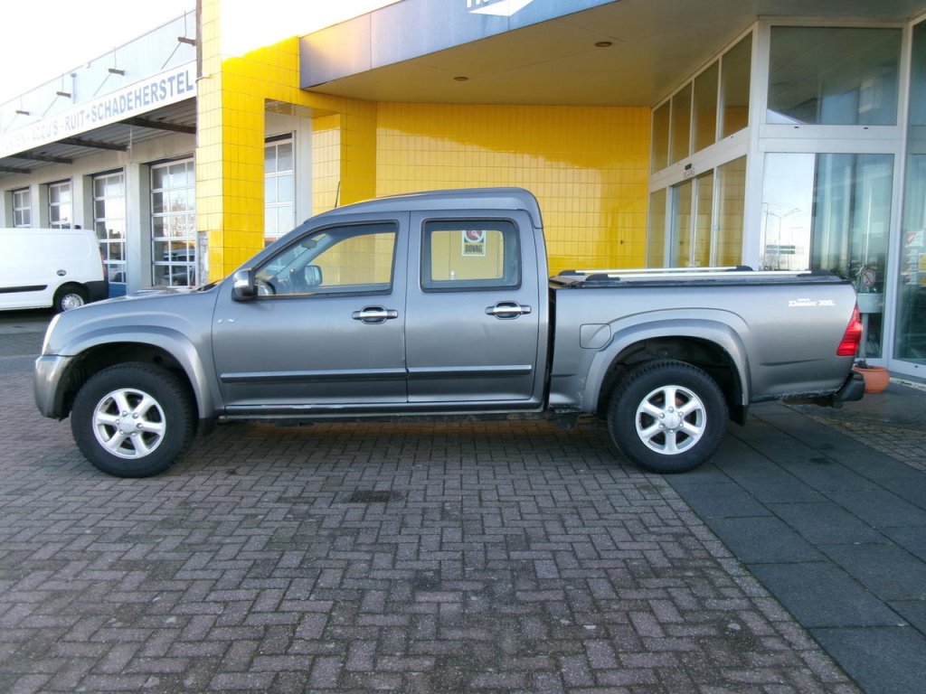 Isuzu D-max
