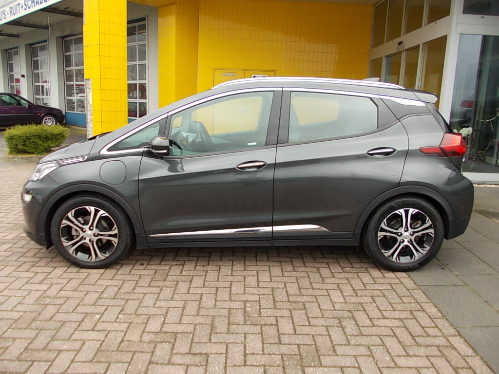 Opel Ampera-e