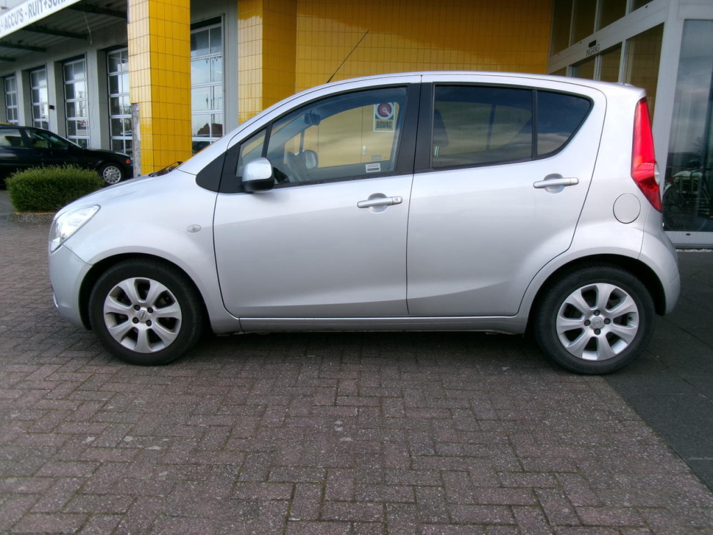Opel Agila