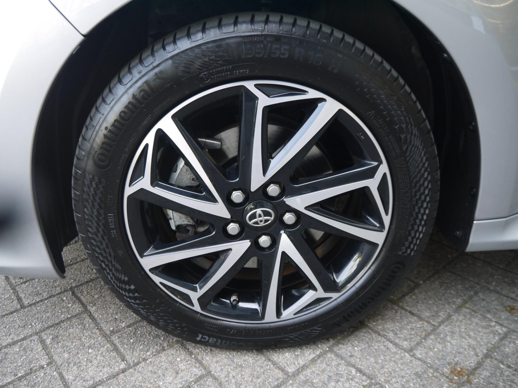 Mazda 2 Hybrid