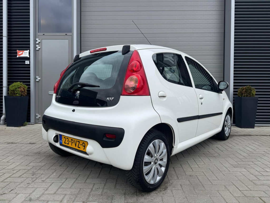 Peugeot 107