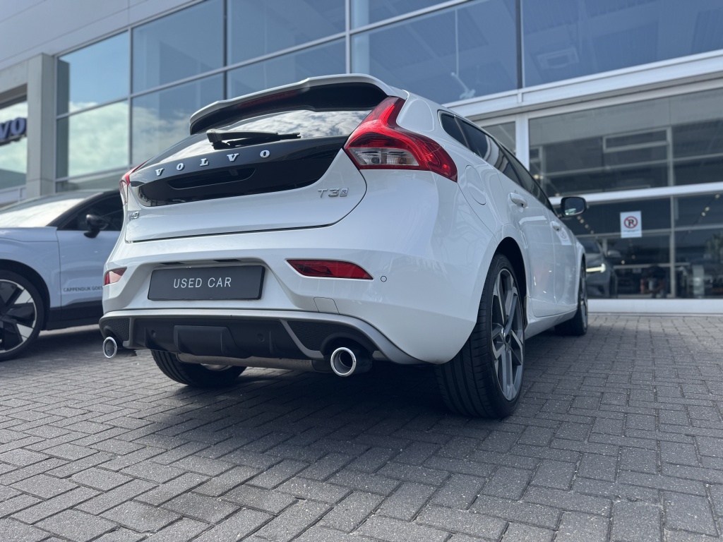 Volvo V40
