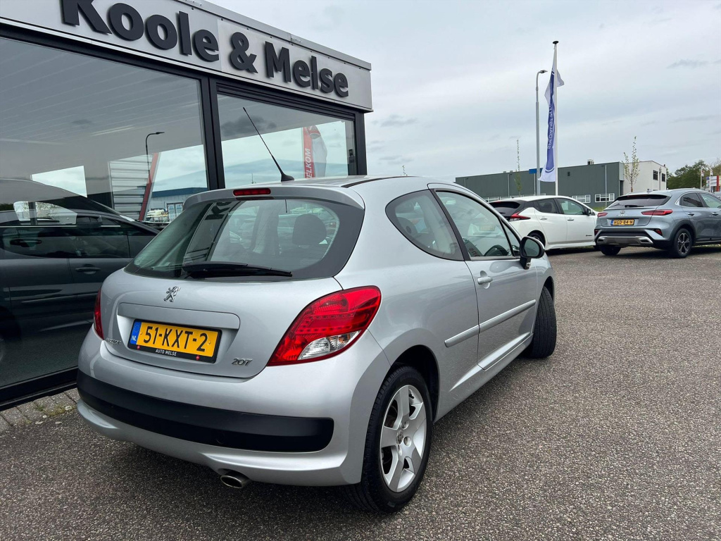 Peugeot 207