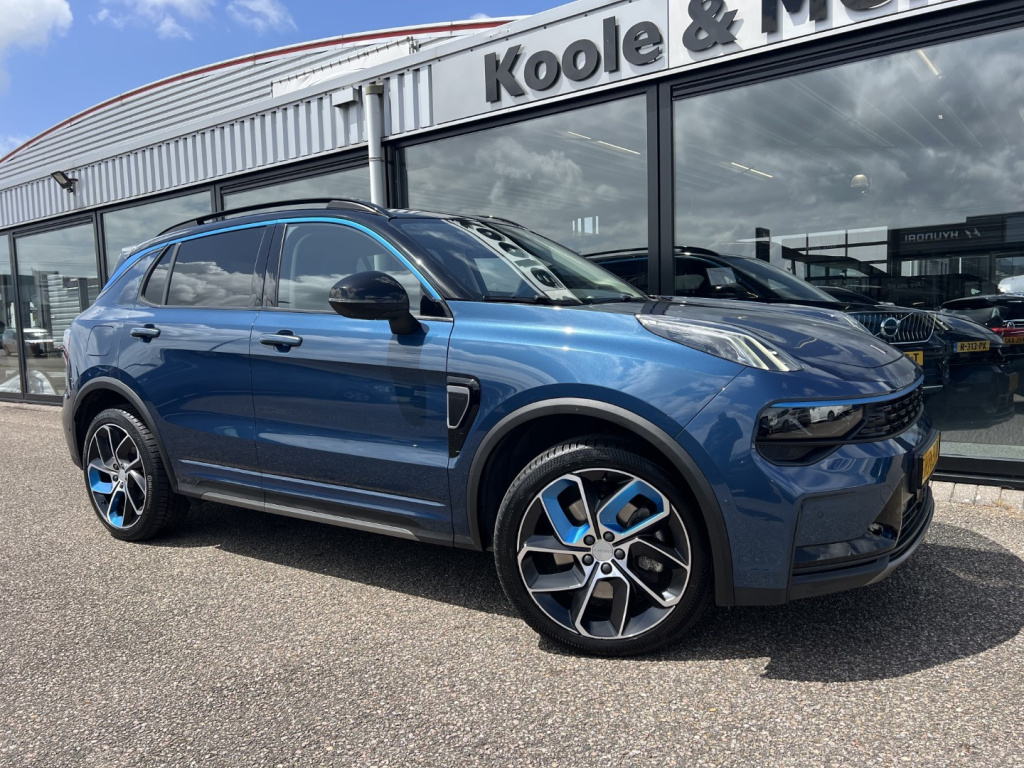 Lynk & Co 01
