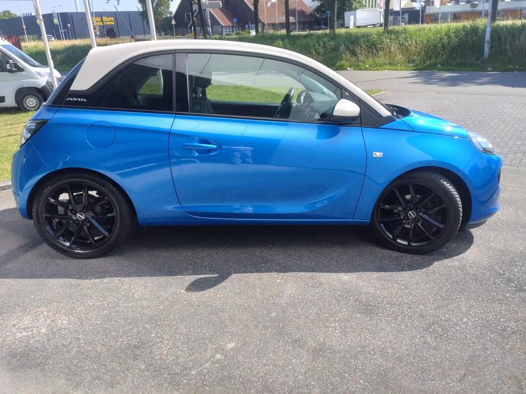 Opel Adam