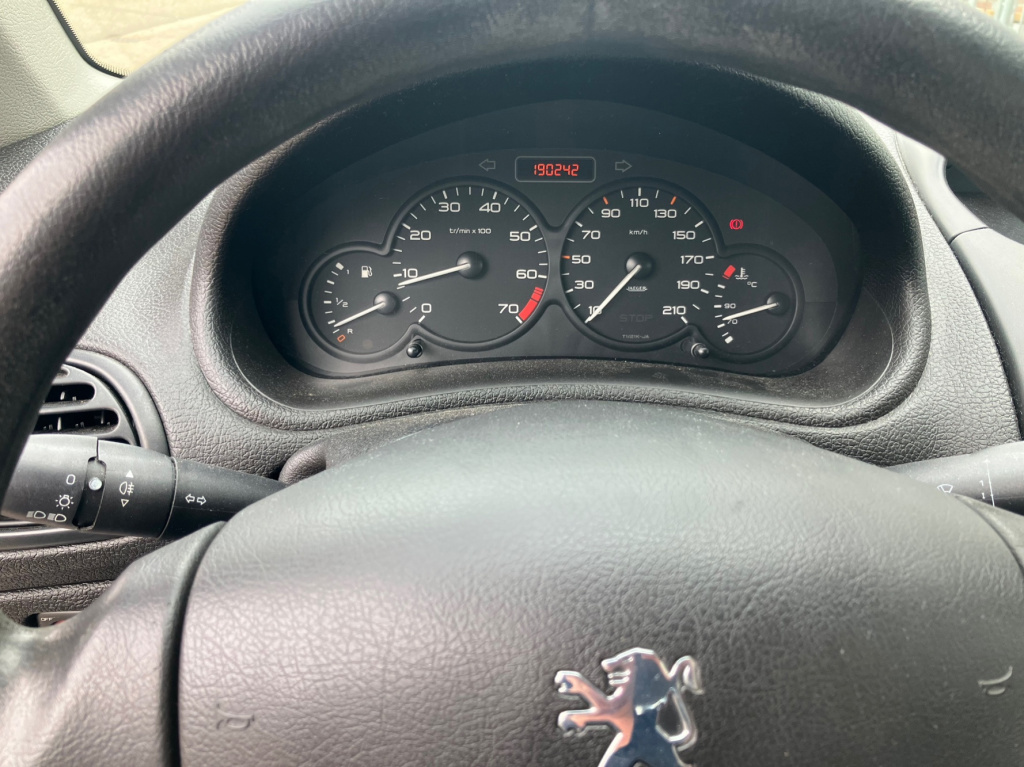 Peugeot 206