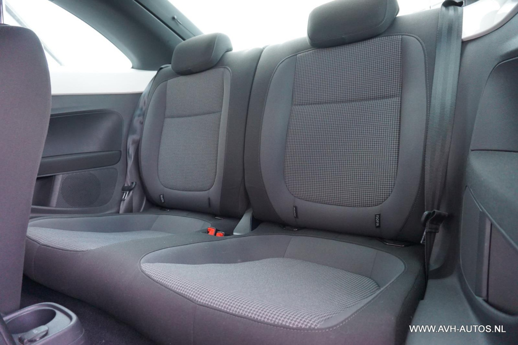 Volkswagen New Beetle