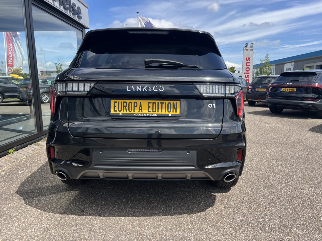 Lynk & Co 01