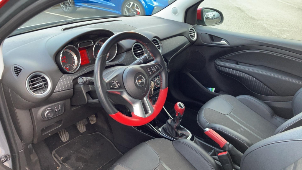 Opel Adam
