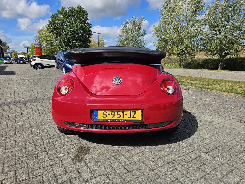 Volkswagen New Beetle