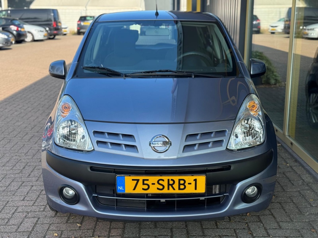Nissan Pixo