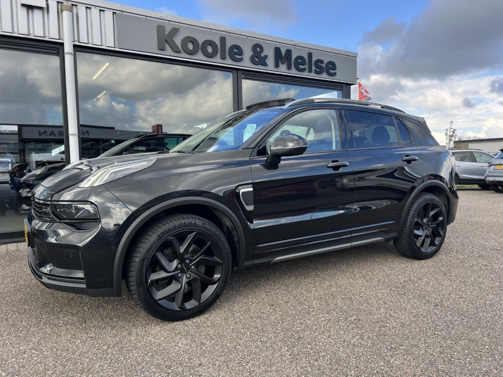 Lynk & Co 01