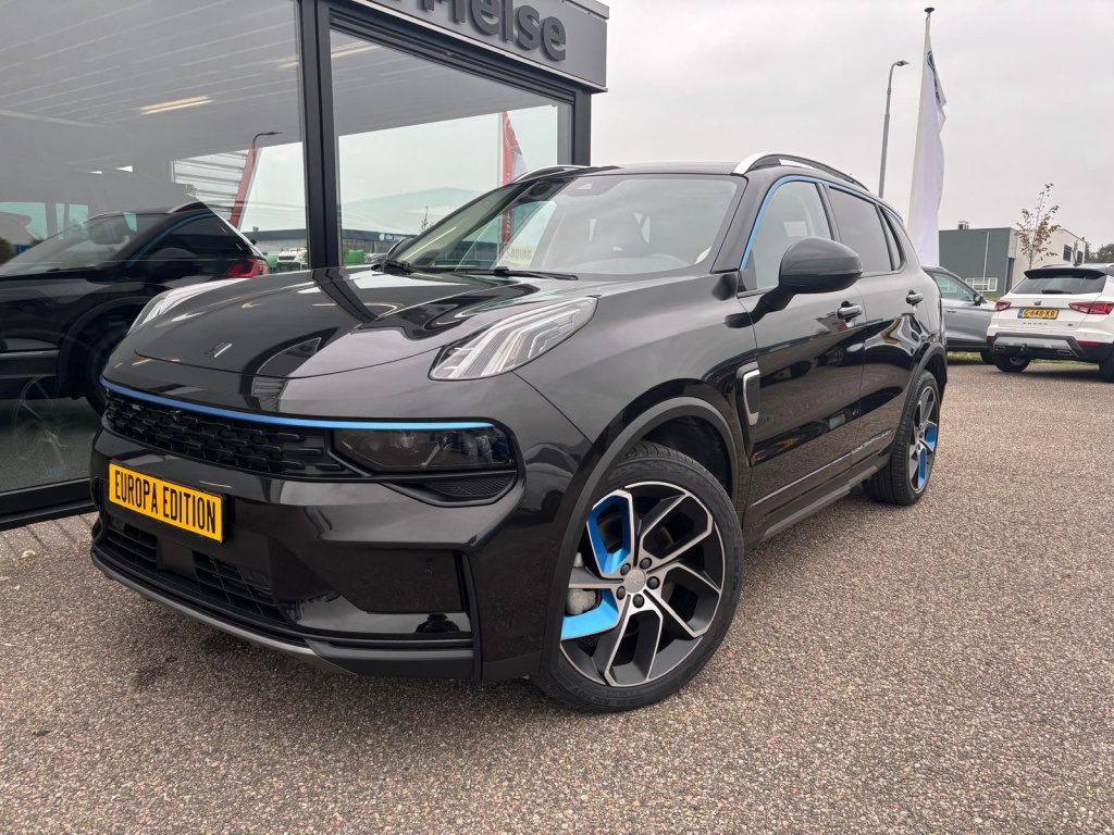 Lynk & Co 01