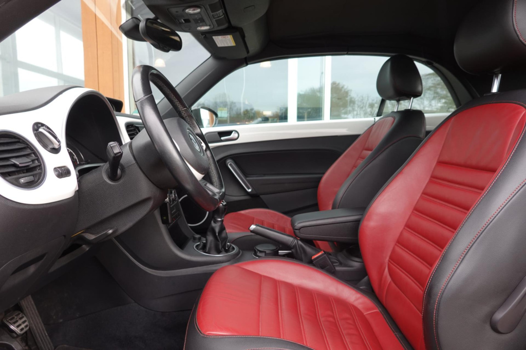 Volkswagen New Beetle