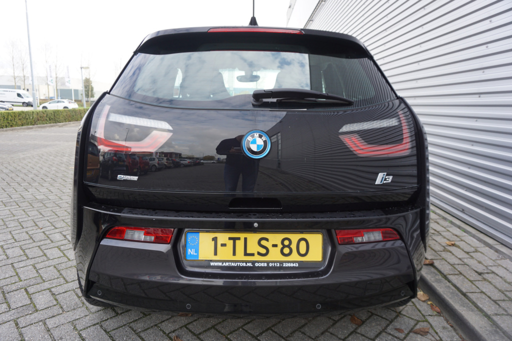 BMW I3