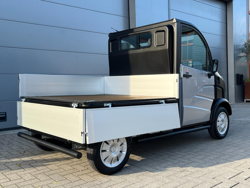 Aixam E-truck