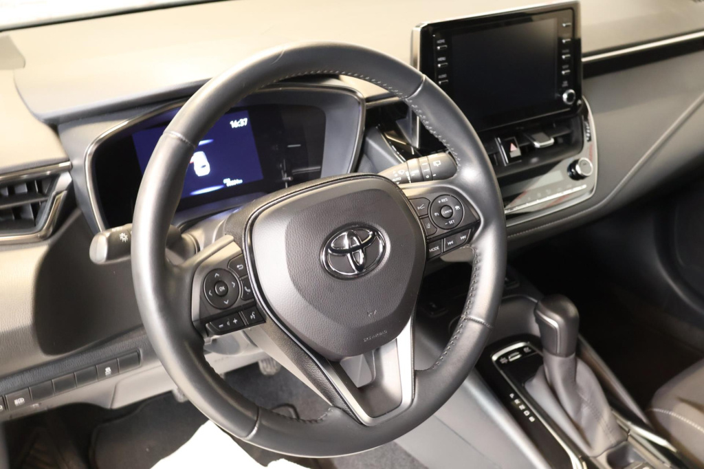 Toyota Corolla Touring Sports