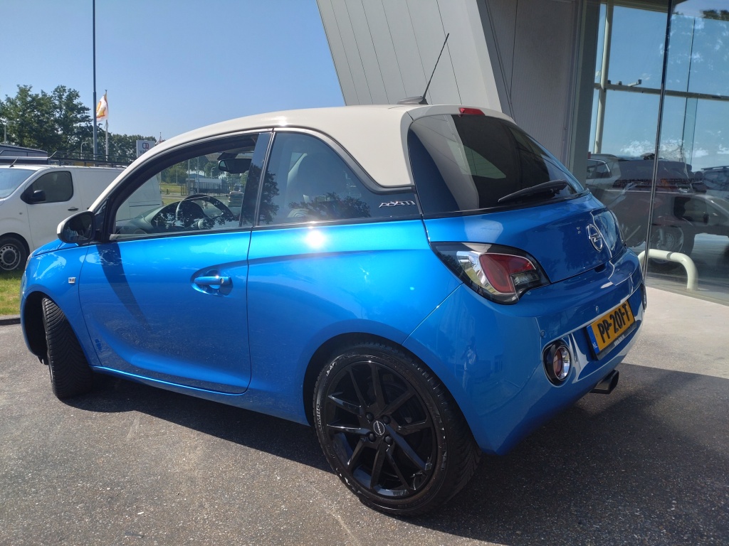 Opel Adam