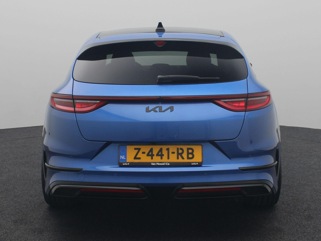 Kia Proceed