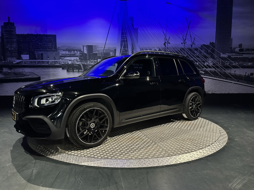 Mercedes-Benz Glb