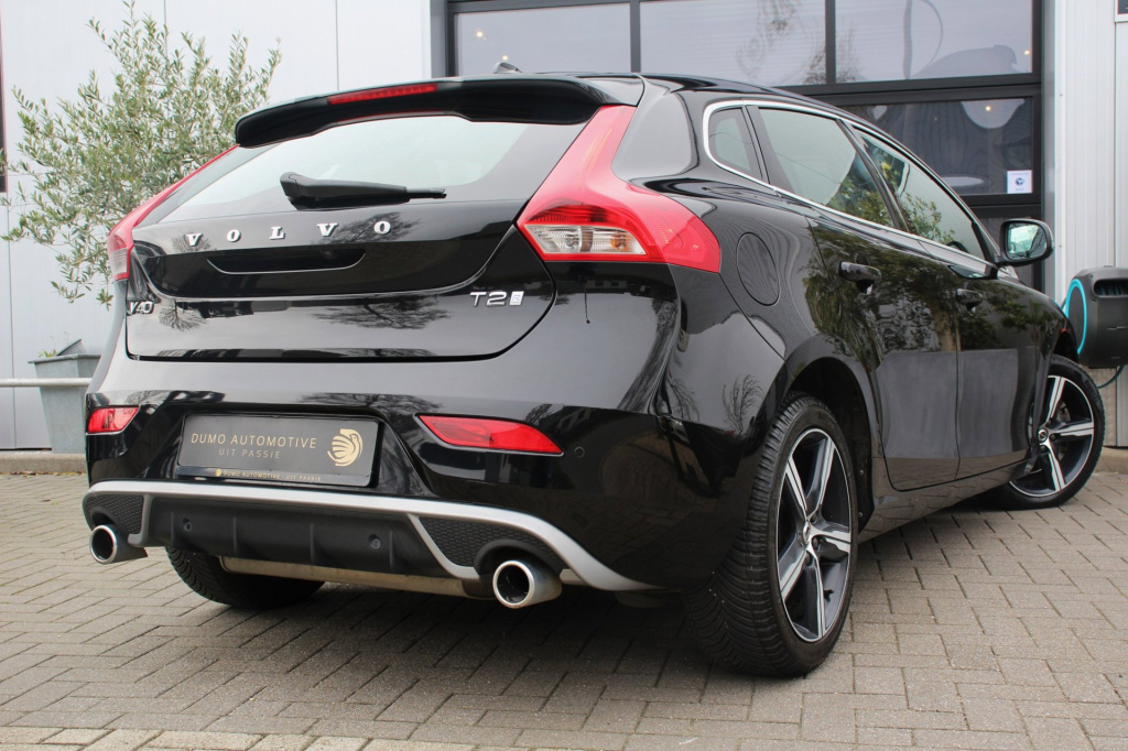 Volvo V40