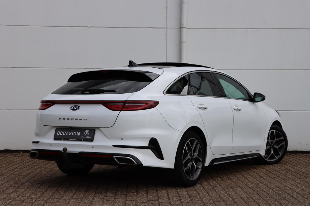 Kia Proceed