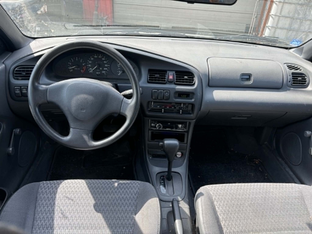 Mazda 323