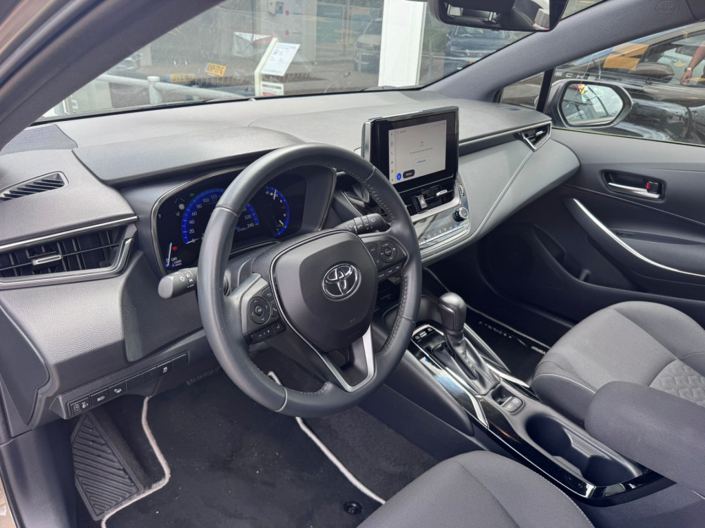 Toyota Corolla Touring Sports