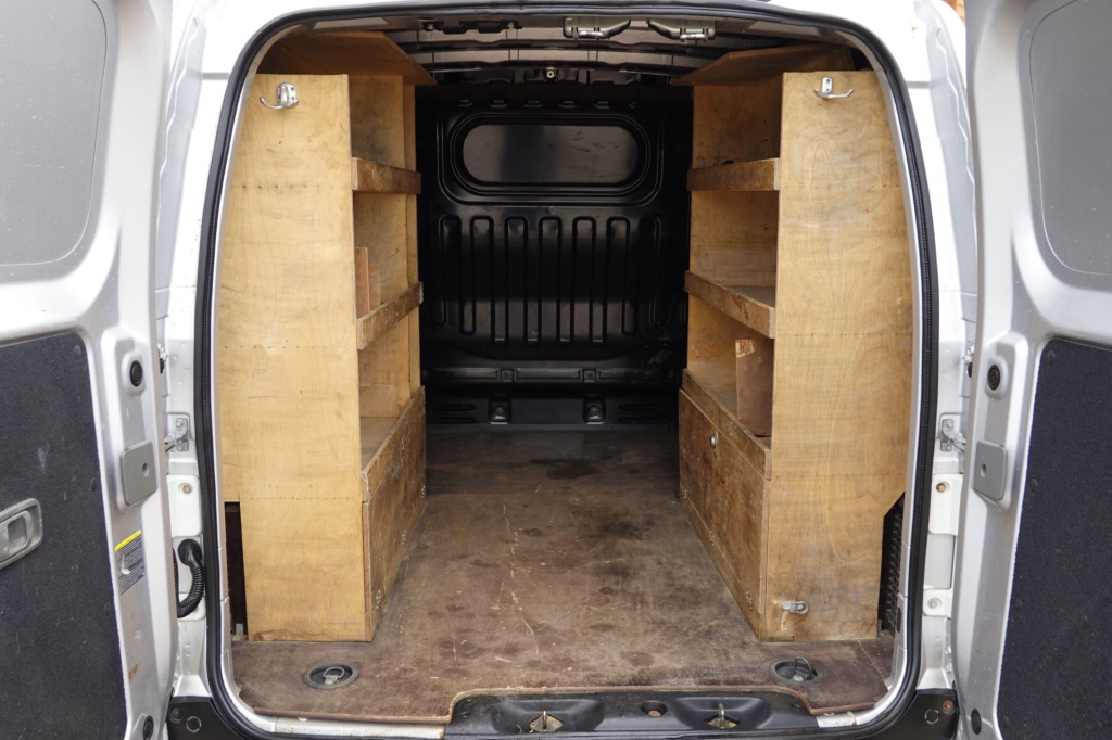 Nissan E-nv200