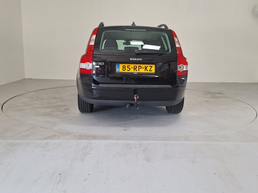 Volvo V50