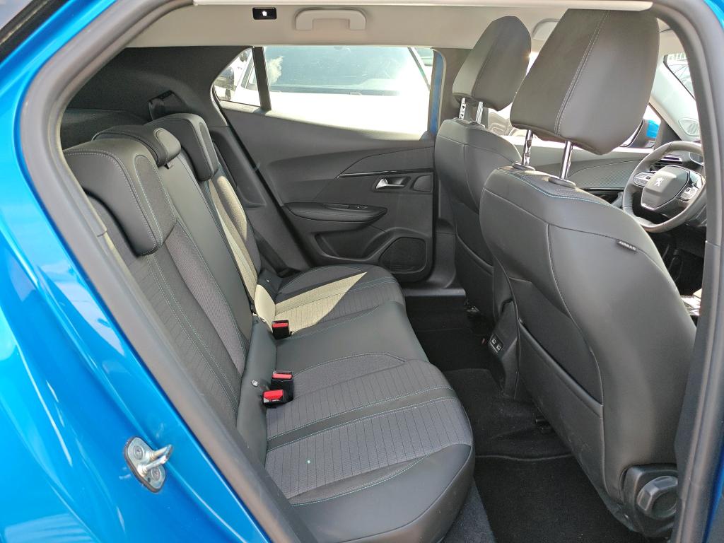 Peugeot E-2008